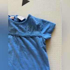 Zara|Baby girl short sleeve blue cotton tee with eyelet detail,size 9-12 months•